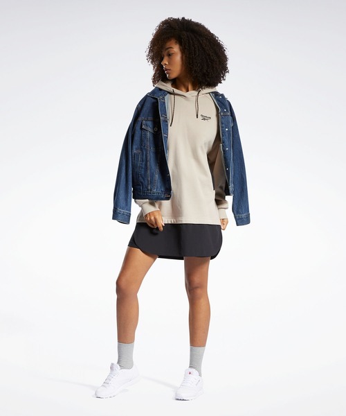 Reebok(リーボック)の「クラシックス キャンピング フーデッド スウェットシャツ / Classics Camping Hooded Sweatshirt(パーカー・レディース・ベージュ・SMALL/MEDIUM/LARGE/X-LARGE)」の7枚目の写真