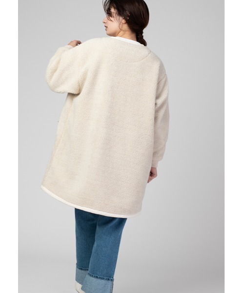 Design Tshirts Store graniph(デザイン ティーシャツ ストア グラニフ)の「ステッチラインパターン|ボアアウター(ブルゾン・レディース・アイボリー・FREE)」の3枚目の写真