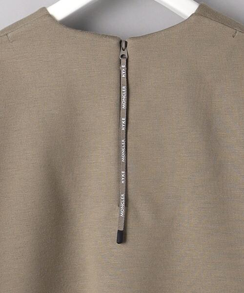 MONCLER(モンクレール)の「<4 MONCLER HYKE(4 モンクレール ハイク)>クルーネック プルオーバー ■■■(Tシャツ/カットソー・レディース・ベージュ・S)」の4枚目の写真