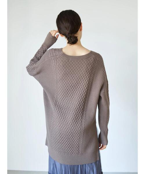 YECCA VECCA（イェッカヴェッカ）の「・Vネックケーブルニットチュニック＊（ニット/セーター・レディース・アイボリー/チャコールグレー/モカ/ラベンダー・FREE）」の13枚目の写真