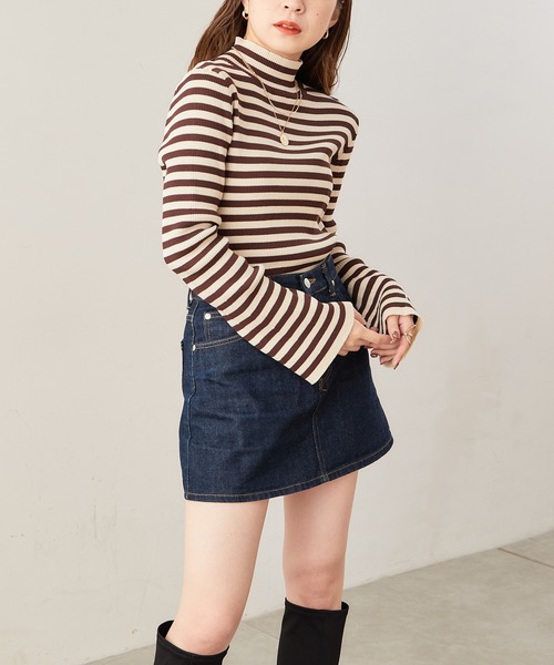 Chico(チコ)の「袖刺繍ハイネックリブニット(ニット/セーター・レディース・ホワイト/ブラック/ブルー/グレイッシュベージュ/ホワイト系その他2/ブラック系その他2/グレー系その他2/ブラウン系その他2/ホワイト系その他・FREE)」の16枚目の写真