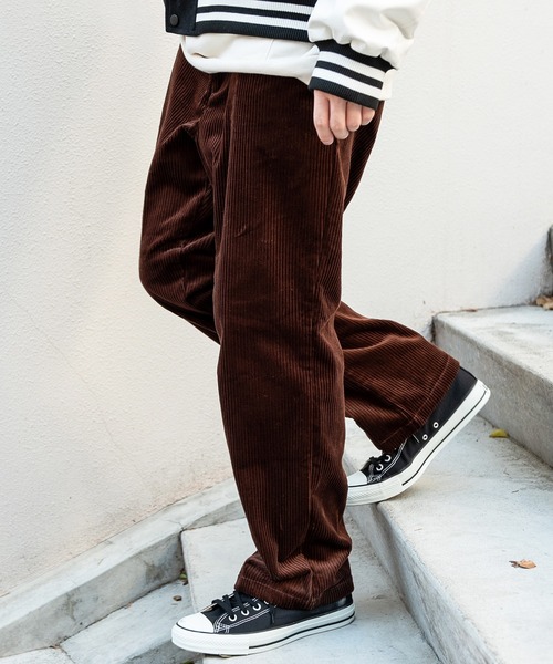 8(eight)(エイト)の「コーデュロイワイドパンツ(チノパンツ・メンズ・ブラウン/アイボリー/カーキ/ブラック・X-LARGE/LARGE/MEDIUM)」の4枚目の写真