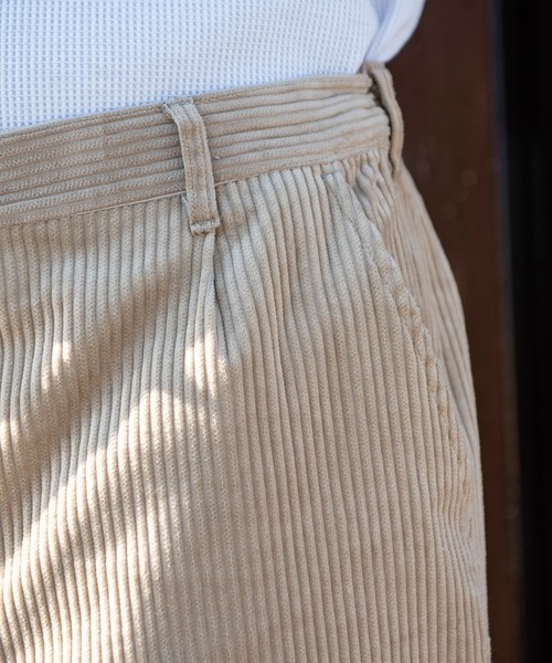 8(eight)(エイト)の「コーデュロイワイドパンツ(チノパンツ・メンズ・ブラウン/アイボリー/カーキ/ブラック・X-LARGE/LARGE/MEDIUM)」の19枚目の写真