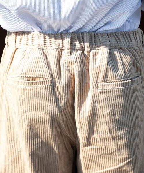 8(eight)(エイト)の「コーデュロイワイドパンツ(チノパンツ・メンズ・ブラウン/アイボリー/カーキ/ブラック・X-LARGE/LARGE/MEDIUM)」の17枚目の写真