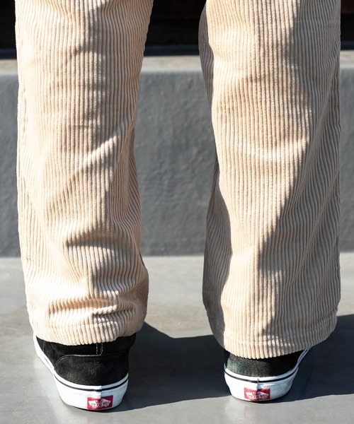 8(eight)(エイト)の「コーデュロイワイドパンツ(チノパンツ・メンズ・ブラウン/アイボリー/カーキ/ブラック・X-LARGE/LARGE/MEDIUM)」の10枚目の写真