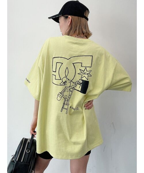 GYDA(ジェイダ)の「GYDA×DC ポケット PAINTER BIG Tシャツ(Tシャツ/カットソー・レディース・ブラック/オフホワイト/ライトイエロー・FREE)」の3枚目の写真