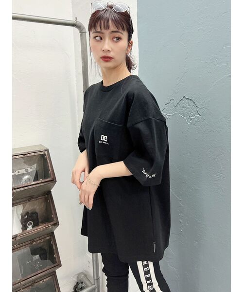 GYDA(ジェイダ)の「GYDA×DC ポケット PAINTER BIG Tシャツ(Tシャツ/カットソー・レディース・ブラック/オフホワイト/ライトイエロー・FREE)」の14枚目の写真