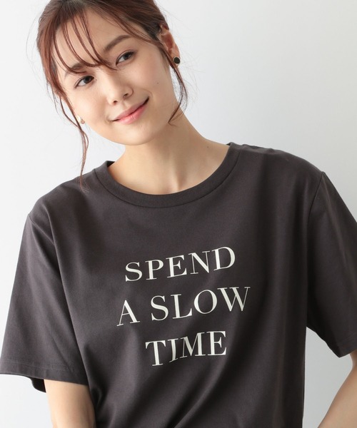 GLOBAL WORK(グローバルワーク)の「アソートプリントT半袖/266996(Tシャツ/カットソー・レディース・チャコールグレー/オフホワイト/ホワイト系その他/ベージュ/ホワイト系その他3/ホワイト/ホワイト系その他2/ダークグレー/ライトイエロー/その他3/オレンジ/ブルー/オレンジ系その他6/その他2・MEDIUM/LARGE)」の7枚目の写真