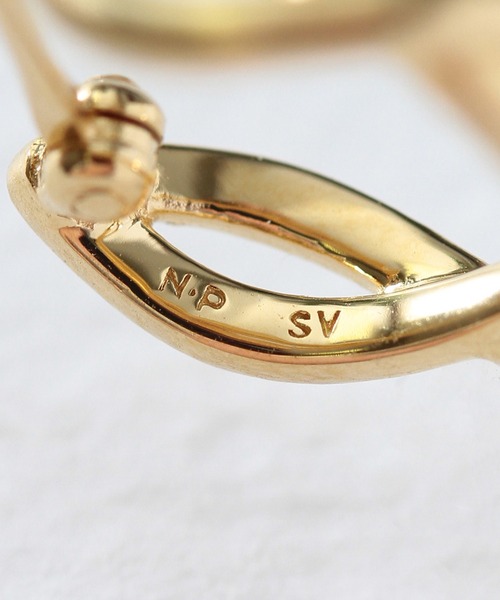 NOIR DE POUPEE（ノワールドプーペ）の「silver925 クロス フープ