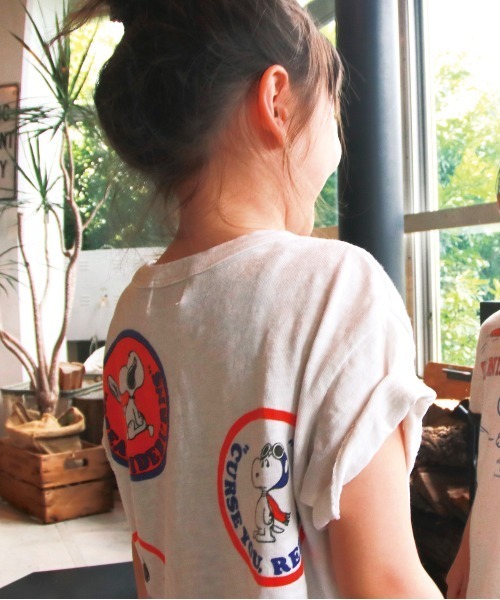 DENIM DUNGAREE(デニムダンガリー)の「天竺 SNOOPY BORN Tシャツ(Tシャツ/カットソー・キッズ・ブラック/ライトブラウン/ホワイト・100/110/120/90)」の5枚目の写真
