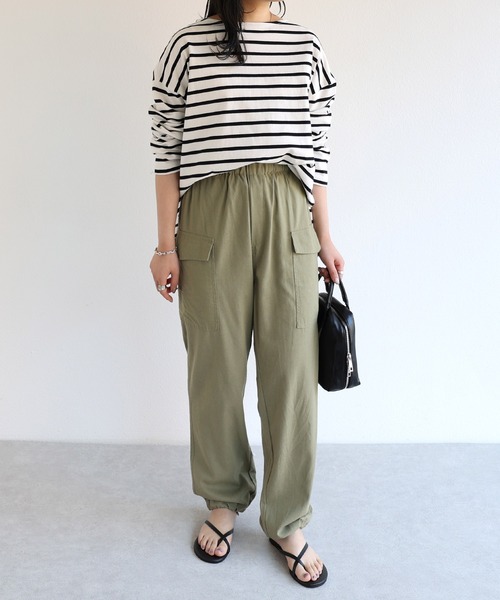 andme（アンドミー）の「リネン混ドロストイージーカーゴパンツ（カーゴパンツ・レディース・ライトカーキ/グレイッシュベージュ/キナリ/ブラウン/ブラック・M/L）」の6枚目の写真