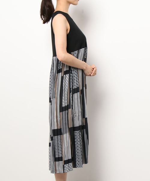 aunt lily（アントリリー）の「裾プリーツドッキングワンピース（ワンピース・レディース・ブラック/イエロー・9号/7号）」の3枚目の写真