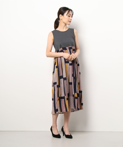 aunt lily（アントリリー）の「裾プリーツドッキングワンピース（ワンピース・レディース・ブラック/イエロー・9号/7号）」の5枚目の写真