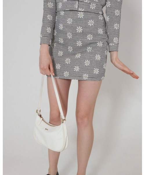 epine（エピヌ）の「gingham flower mini skirt（スカート・レディース・ブラック/レッド・S/M）」の6枚目の写真