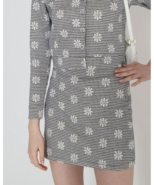 epine（エピヌ）の「gingham flower mini skirt（スカート・レディース・ブラック/レッド・S/M）」の12枚目の写真