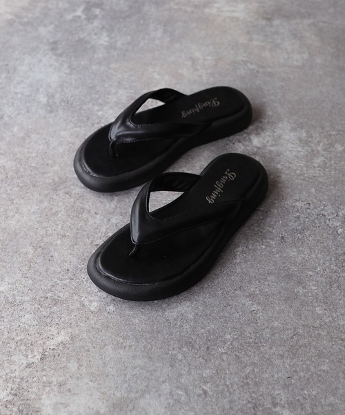 Riberry（リベリー）の「厚底ビーチサンダル（サンダル・レディース・ブラック/ベージュ/アイボリー・MEDIUM/LARGE）」の8枚目の写真