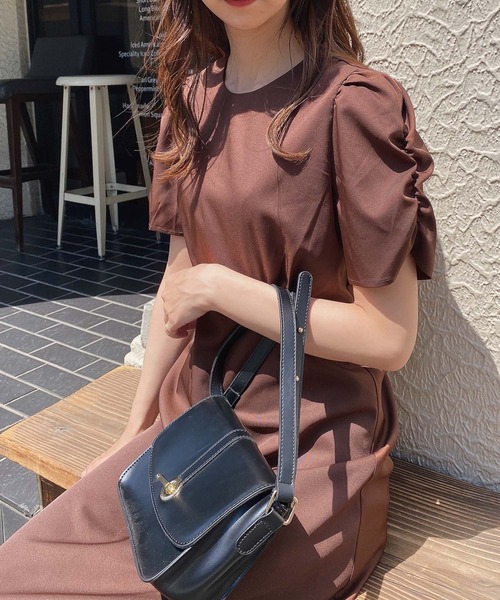 ADIRA(アディラ)の「ギャザースリーブワンピース(ワンピース・レディース・ブラウン/ミント・MEDIUM)」の14枚目の写真