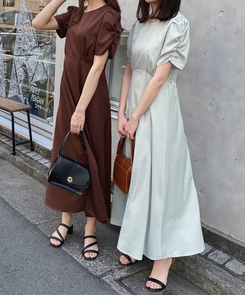 ADIRA(アディラ)の「ギャザースリーブワンピース(ワンピース・レディース・ブラウン/ミント・MEDIUM)」の15枚目の写真