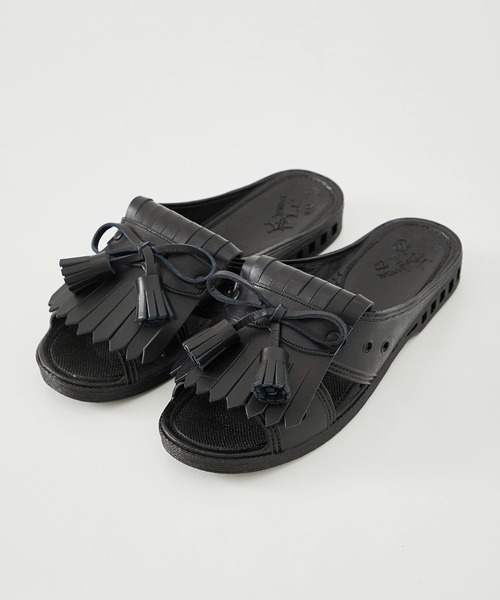 BENCH(BENSAN)(ベンチ)の「BENSAN-D LOAFER RIBBON TUSSEL(サンダル・メンズ・ホワイト/ブラック・L/XL)」の2枚目の写真