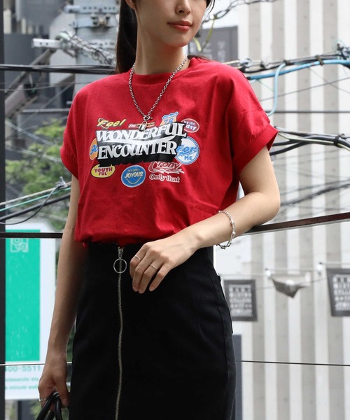 HONEYSUCKLE ROSE（ハニーサックルローズ）の「【HONEYSUCKLE ROSE】フレンチスリーブプリントＴシャツ（Tシャツ/カットソー・レディース・ブラック/ホワイト/レッド・M/L）」の3枚目の写真