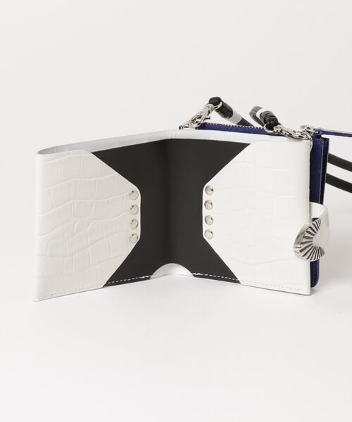 TOGA PULLA トーガプルラ　財布 TOGA PULLA（トーガ プルラ）の「TOGA PULLA Leather shoulder