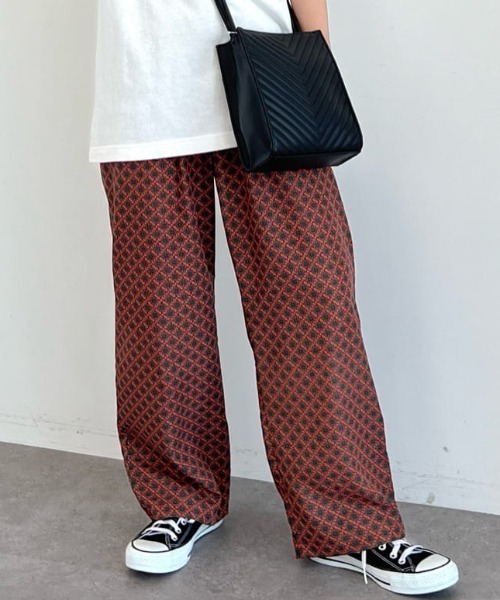 Green　Parks（グリーンパークス）の「モダン柄イージーパンツ（その他パンツ・レディース・ブラウン/レッド/ブルーグリーン・FREE）」の3枚目の写真