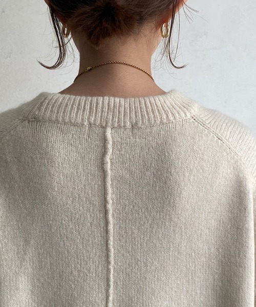 DouDou(ドゥドゥ)の「【新色追加】【WEB限定】BIGシルエットクルーネックプルオーバー(ニット/セーター・レディース・チャコールグレー/ダークグリーン/アイボリー/キャメル・FREE)」の12枚目の写真