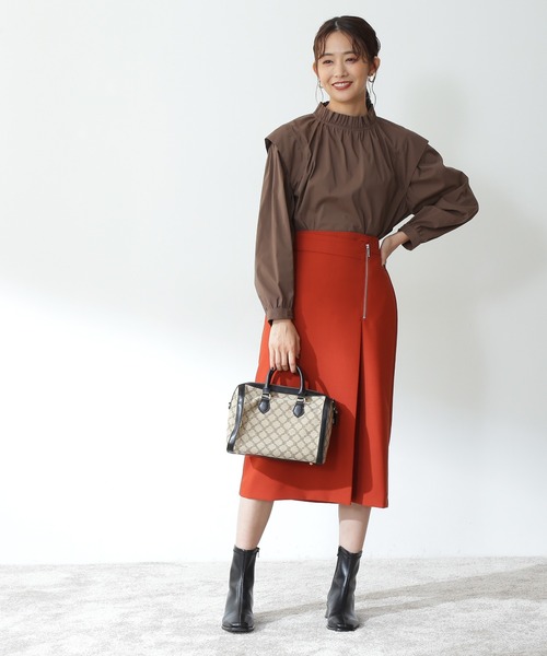 N.（N. Natural Beauty Basic）（エヌエヌナチュラルビューティーベーシック）の「◆ラッフルネックショルダータックブラウス（シャツ/ブラウス・レディース・ブルー系その他/ダークブラウン/クリーム・MEDIUM）」の7枚目の写真