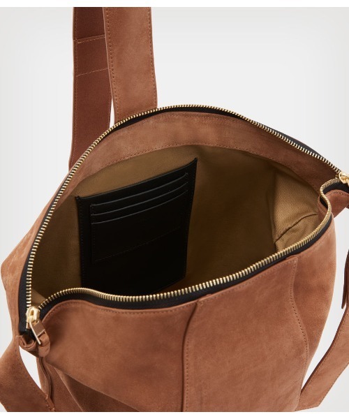 ALLSAINTS（オールセインツ）の「ANOUCK BACKPACK | ANOUCK バックパック（バックパック/リュック・レディース・タン・ONE SIZE）」の6枚目の写真