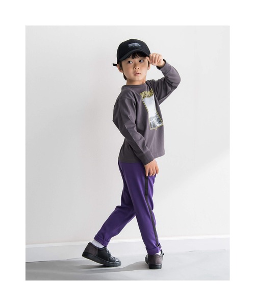 BeBe（ベベ）の「BeBe/モノクロ フォト プリント ビッグ Tシャツ (90~150cm)（Tシャツ/カットソー・キッズ・グレー/パープル・150/120/90/140/100/130/110）」の5枚目の写真