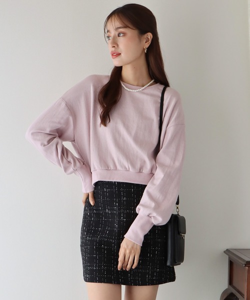 BLUEEAST（ブルーイースト）の「ボリューム袖クロップドスウェット（スウェット・レディース・アイボリー/モカ/グリーン/パープル/ピンクベージュ・MEDIUM）」の5枚目の写真