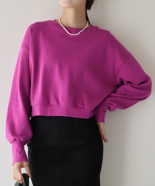 BLUEEAST（ブルーイースト）の「ボリューム袖クロップドスウェット（スウェット・レディース・アイボリー/モカ/グリーン/パープル/ピンクベージュ・MEDIUM）」の13枚目の写真