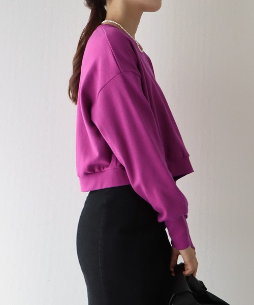 BLUEEAST（ブルーイースト）の「ボリューム袖クロップドスウェット（スウェット・レディース・アイボリー/モカ/グリーン/パープル/ピンクベージュ・MEDIUM）」の14枚目の写真