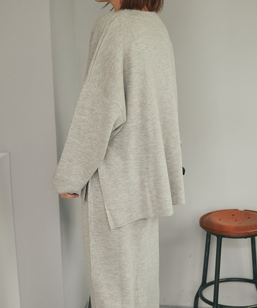 un dix cors（アンディコール）の「ざっくりプルオーバー+スカートニットセットアップ（セットアップ・レディース・チャコールグレー/ライトグレー・FREE）」の18枚目の写真