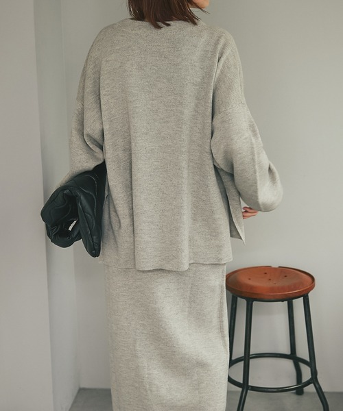 un dix cors（アンディコール）の「ざっくりプルオーバー+スカートニットセットアップ（セットアップ・レディース・チャコールグレー/ライトグレー・FREE）」の20枚目の写真