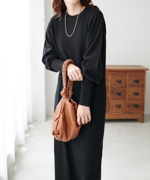 DISCOAT(ディスコート)の「袖リブニットワンピース(ワンピース・レディース・アイボリー/ブラック/モカ/ブルー・FREE)」の19枚目の写真