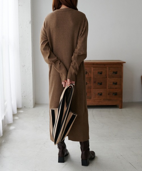 DISCOAT(ディスコート)の「袖リブニットワンピース(ワンピース・レディース・アイボリー/ブラック/モカ/ブルー・FREE)」の9枚目の写真