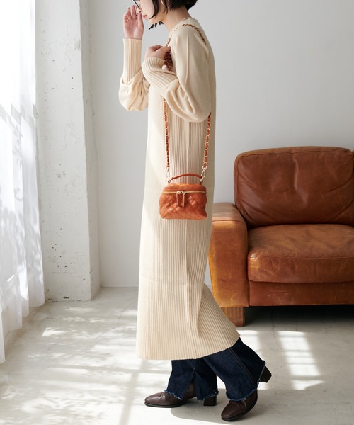 DISCOAT(ディスコート)の「袖リブニットワンピース(ワンピース・レディース・アイボリー/ブラック/モカ/ブルー・FREE)」の5枚目の写真