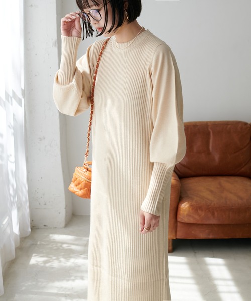 DISCOAT(ディスコート)の「袖リブニットワンピース(ワンピース・レディース・アイボリー/ブラック/モカ/ブルー・FREE)」の17枚目の写真