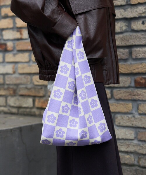PUBLUX（パブリュクス）の「MARY QUANT/マリークヮント デイジー柄チェッカーニットバッグ（トートバッグ・レディース・ブラック/オレンジ/ブルー/グリーン/ラベンダー・ONE SIZE）」の15枚目の写真