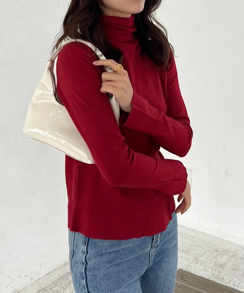 Lamoa（ラモア）の「Lamoa/ハイネック リブニット セーター（ニット/セーター・レディース・ホワイト/ブラウン/グリーン/ピンク/レッド/ベージュ/パープル/イエロー/ブルー/アイボリー/ブラック・FREE）」の11枚目の写真