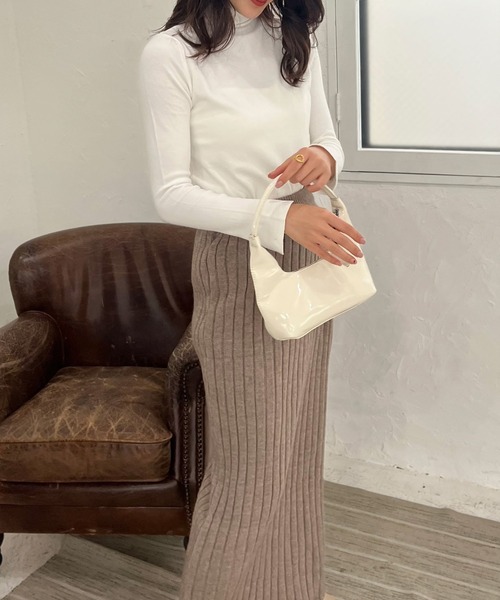 Lamoa（ラモア）の「Lamoa/ハイネック リブニット セーター（ニット/セーター・レディース・ホワイト/ブラウン/グリーン/ピンク/レッド/ベージュ/パープル/イエロー/ブルー/アイボリー/ブラック・FREE）」の13枚目の写真