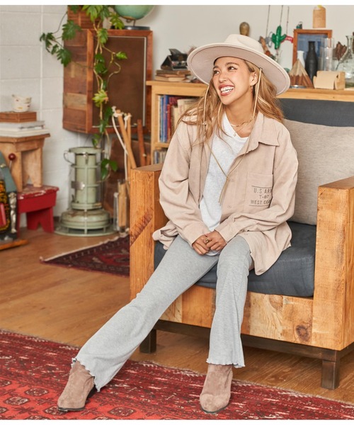 anap mimpi(アナップミンピ)の「コーデュロイ刺繍ビックシャツ【セットアップ着用可】(シャツ/ブラウス・レディース・イエロー/ベージュ/ネイビー・FREE)」の5枚目の写真