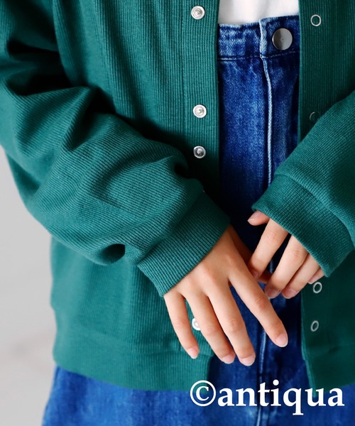 antiqua(アンティカ)の「前後2wayリブカーディガン(カーディガン/ボレロ・キッズ・マスタード/グリーン/ベージュ/ブラック・110/120/130/140/150/160)」の6枚目の写真