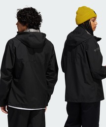 アディダス　クリンクル シェルジャケット（ジェンダーニュートラル） adidas（アディダス）の「クリンクル シェルジャケット