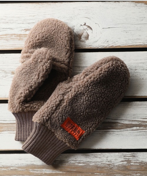 UNIVERSAL OVERALL(ユニバーサルオーバーオール)の「【UNIVERSAL OVERALL/ユニバーサルオーバーオール】ボアミトン/グローブ/手袋(手袋・レディース・ブラック/ベージュ/グレー/アイボリー/ブラウン/レッド/オレンジ/イエロー/レオパード/グリーン系その他・FREE)」の5枚目の写真