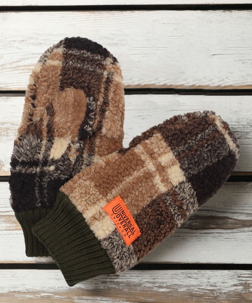 UNIVERSAL OVERALL(ユニバーサルオーバーオール)の「【UNIVERSAL OVERALL/ユニバーサルオーバーオール】ボアミトン/グローブ/手袋(手袋・レディース・ブラック/ベージュ/グレー/アイボリー/ブラウン/レッド/オレンジ/イエロー/レオパード/グリーン系その他・FREE)」の4枚目の写真