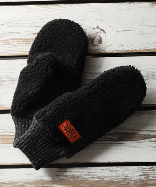 UNIVERSAL OVERALL(ユニバーサルオーバーオール)の「【UNIVERSAL OVERALL/ユニバーサルオーバーオール】ボアミトン/グローブ/手袋(手袋・レディース・ブラック/ベージュ/グレー/アイボリー/ブラウン/レッド/オレンジ/イエロー/レオパード/グリーン系その他・FREE)」の1枚目の写真