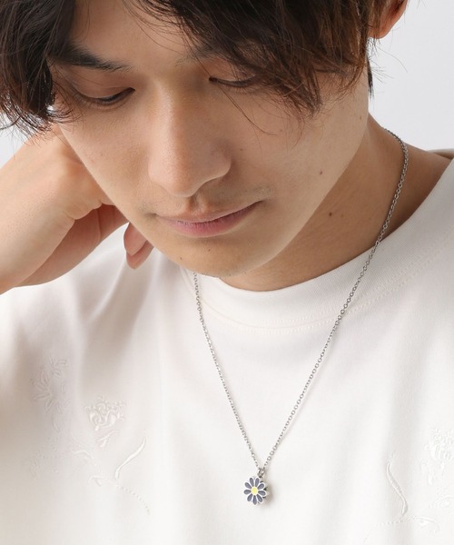 RAGEBLUE(レイジブルー)の「ステンレスフラワーチャームネックレス(ネックレス・メンズ・ホワイト/ブラック/ダークグレー・ONE SIZE)」の11枚目の写真