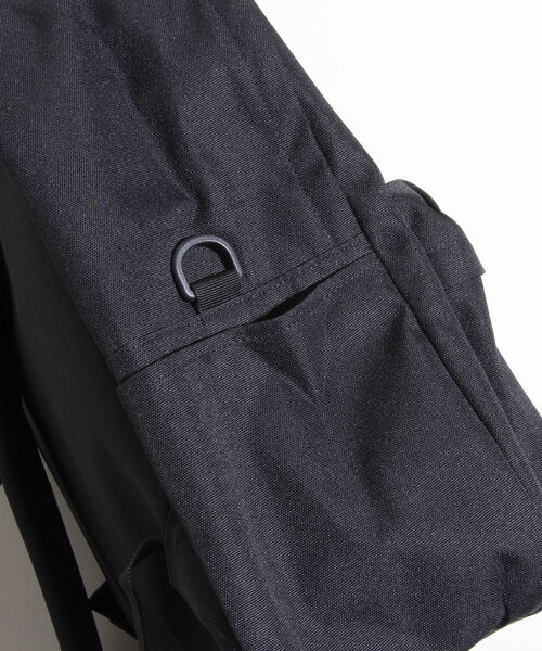 UNIVERSAL OVERALL（ユニバーサルオーバーオール）の「【UNIVERSAL OVERALL/ユニバーサルオーバーオール】DAILY PACK デイパック（バックパック/リュック・メンズ・ブルー/ブラック/チャコールグレー・FREE）」の11枚目の写真
